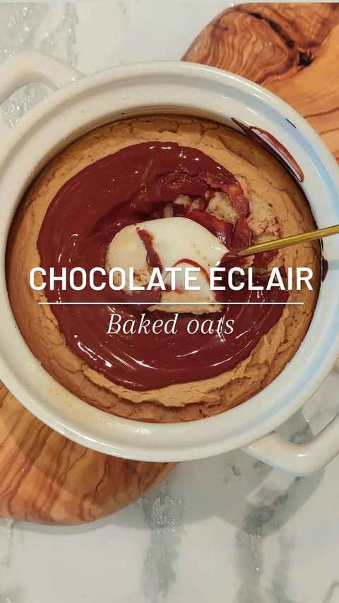 Chocolate Eclair Baked Oats