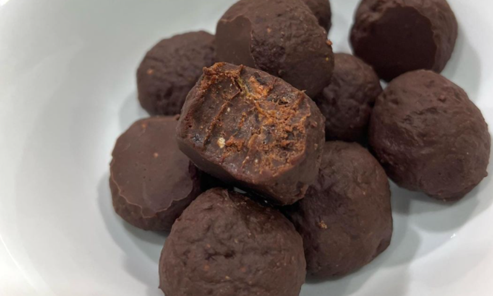 Super Easy Salted Chocolate Fudge Balls